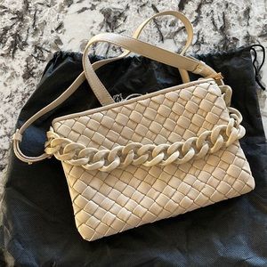 🆕 Vince Camuto Crossbody